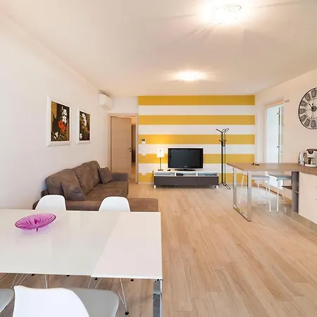 Kiara * Torri Del Benaco