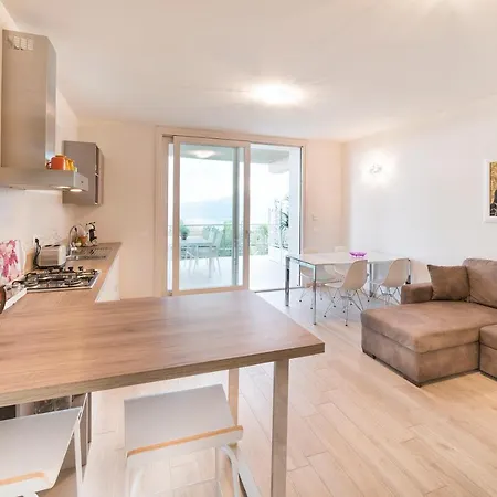 Kiara トッリ・デル・ベーナコ