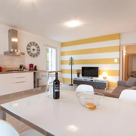 Kiara トッリ・デル・ベーナコ