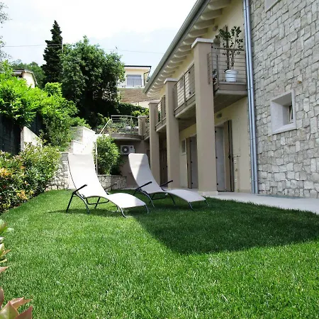 Kiara * Torri Del Benaco