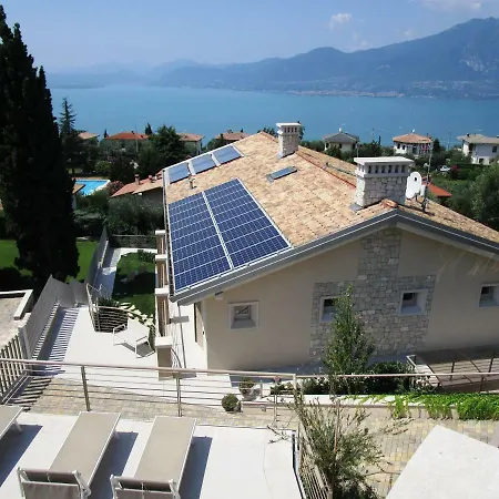 Kiara Torri Del Benaco