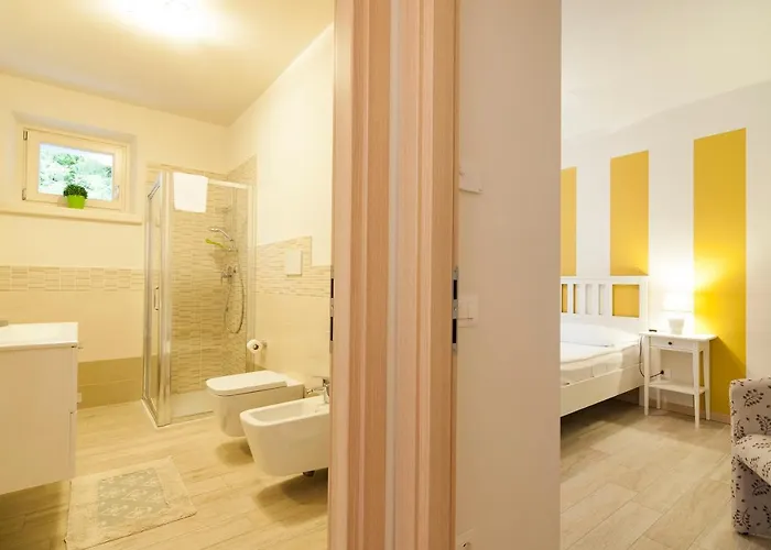 Kiara Torri Del Benaco