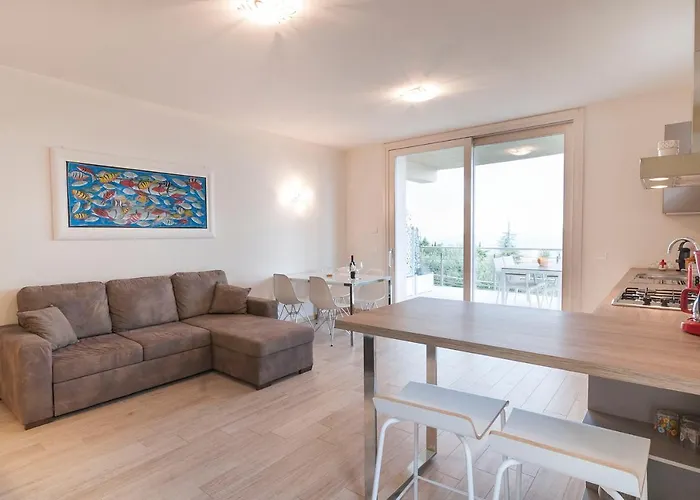 Kiara Apartment Torri Del Benaco