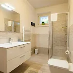 Kiara Apartament Torri Del Benaco